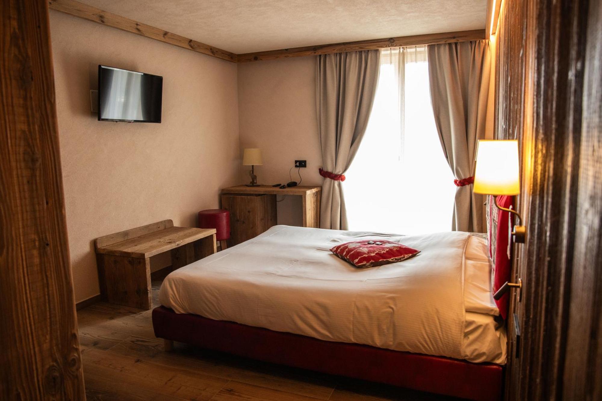 Hotel La Montanina Лівіньо Екстер'єр фото