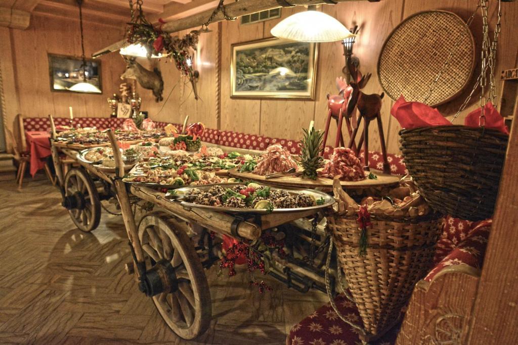 Hotel La Montanina Лівіньо Екстер'єр фото